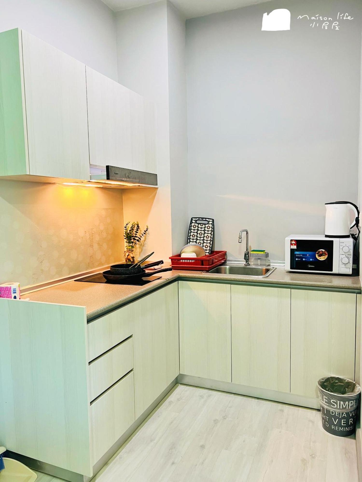Maison Life 小居屋 Jesselton Quay Citypads Кота-Кінабалу Екстер'єр фото