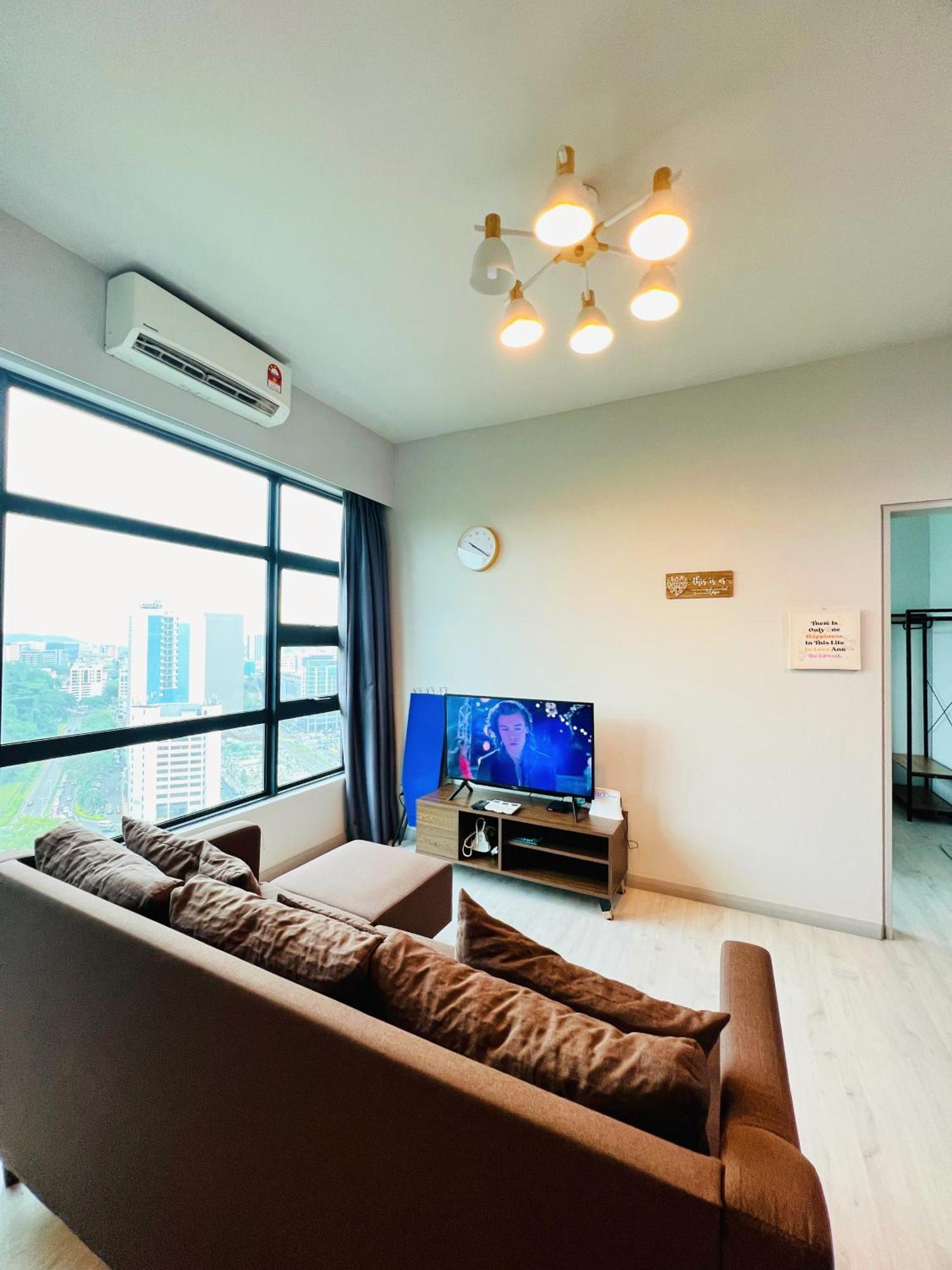 Maison Life 小居屋 Jesselton Quay Citypads Кота-Кінабалу Екстер'єр фото