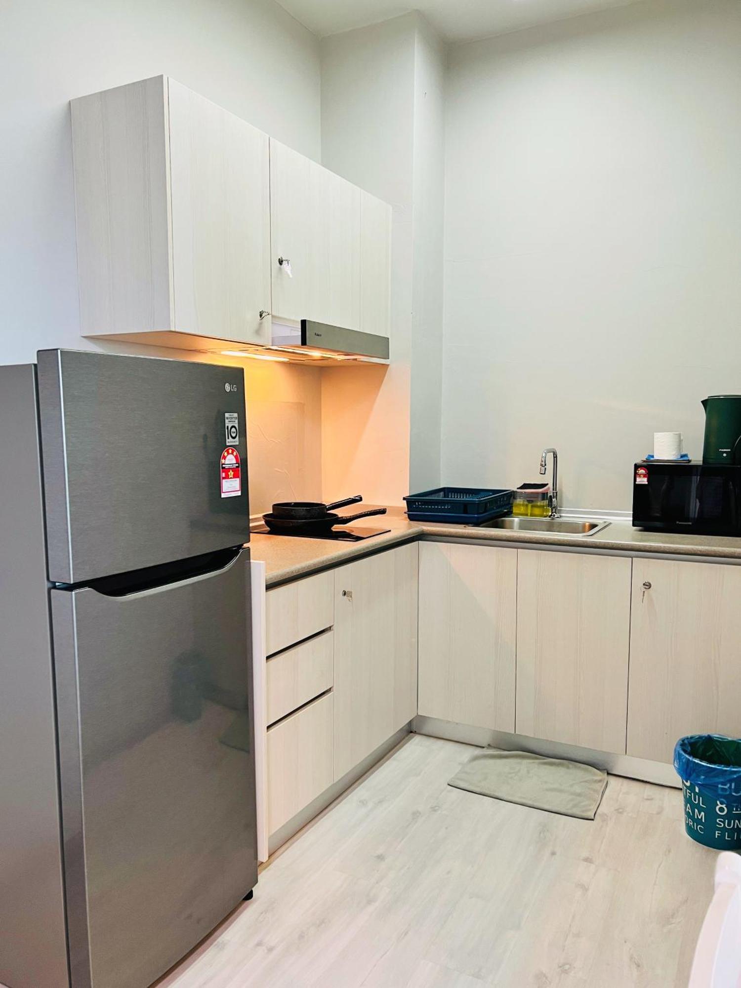 Maison Life 小居屋 Jesselton Quay Citypads Кота-Кінабалу Екстер'єр фото