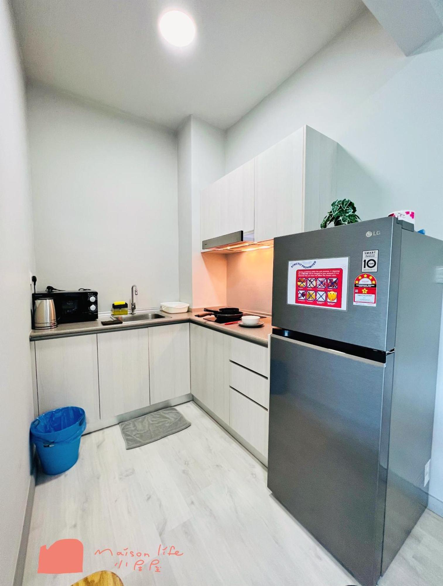 Maison Life 小居屋 Jesselton Quay Citypads Кота-Кінабалу Екстер'єр фото